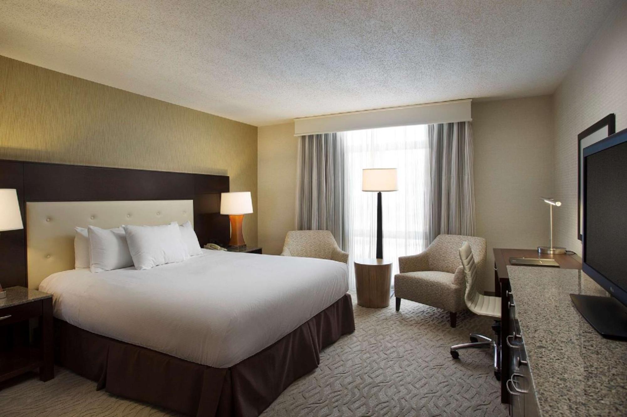Hilton Airport