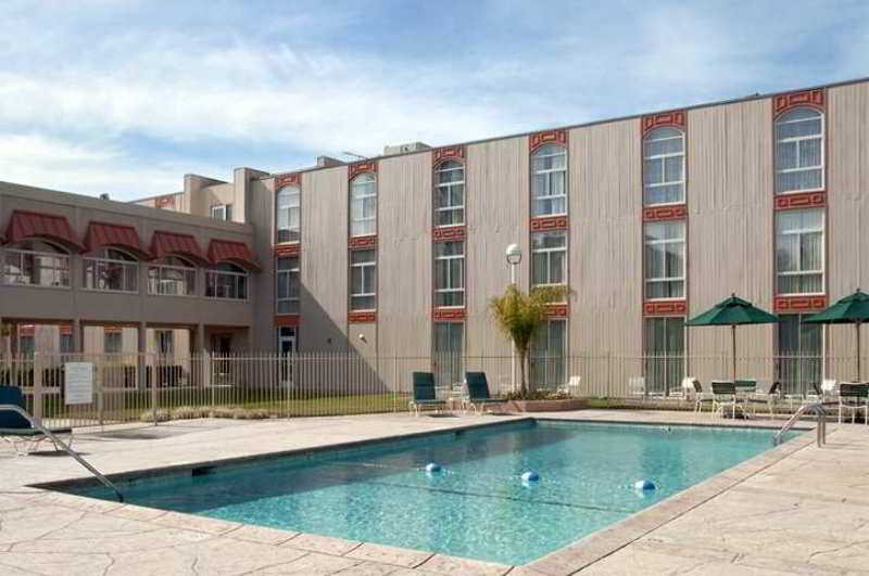 Hilton Airport 3* Oakland